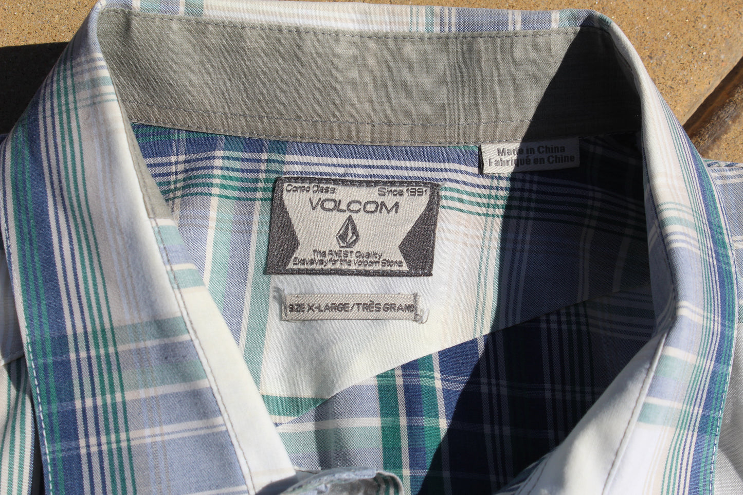 Y2K Vintage Volcom Button Up