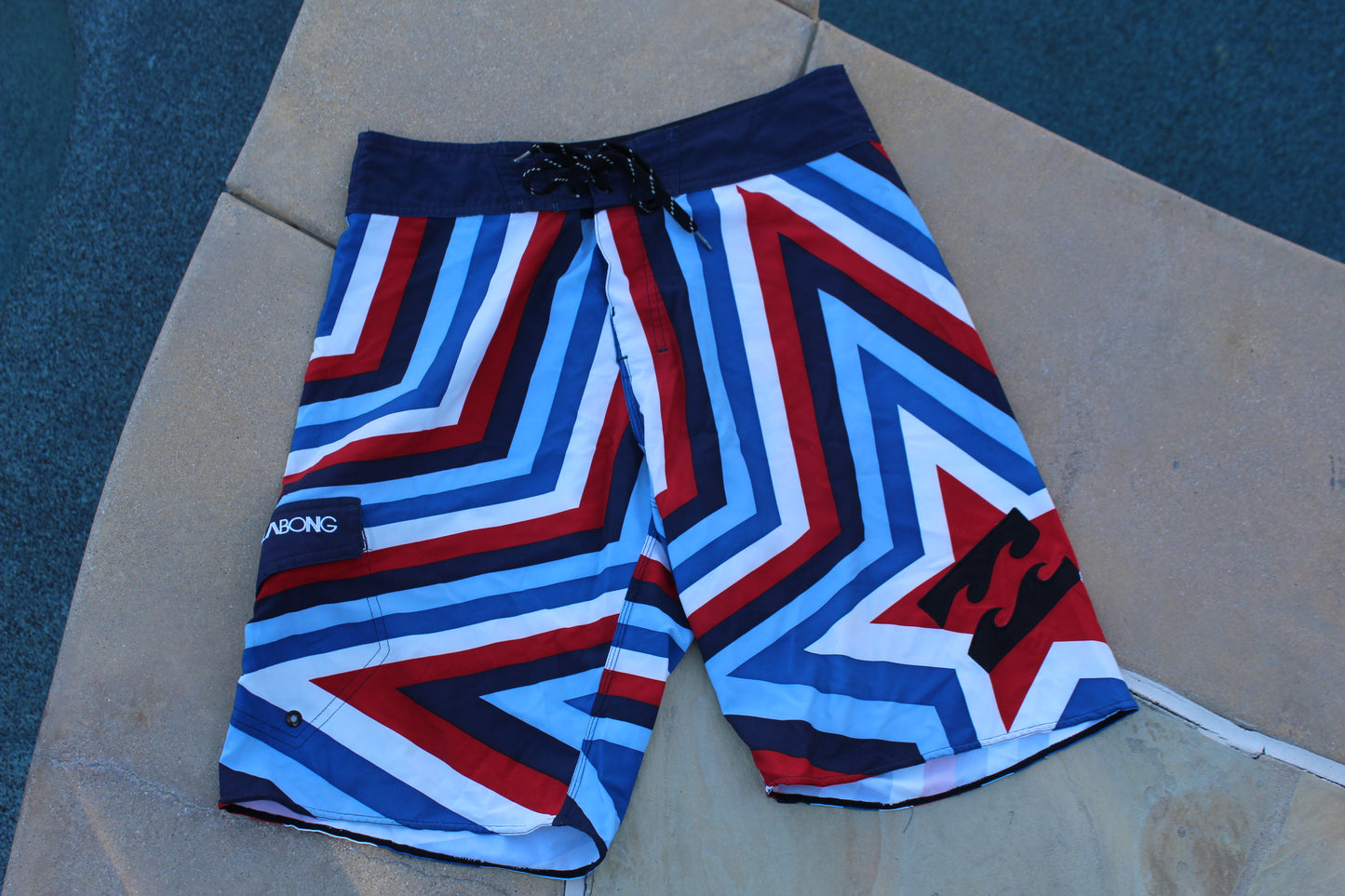 00s Vintage Billabong Star Boardshorts