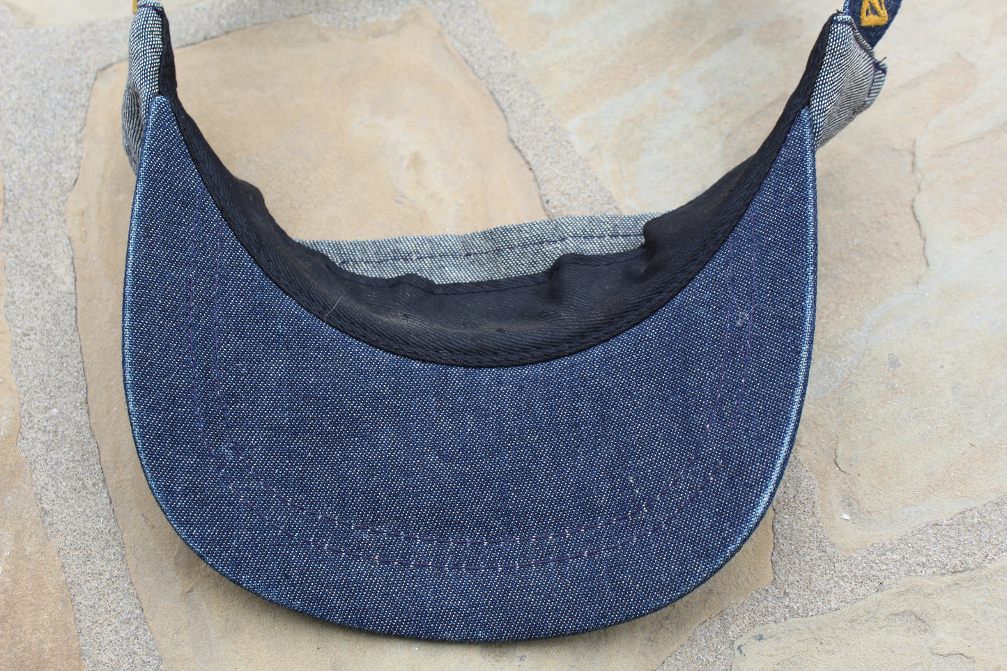 00s Rare Vintage Volcom Visor