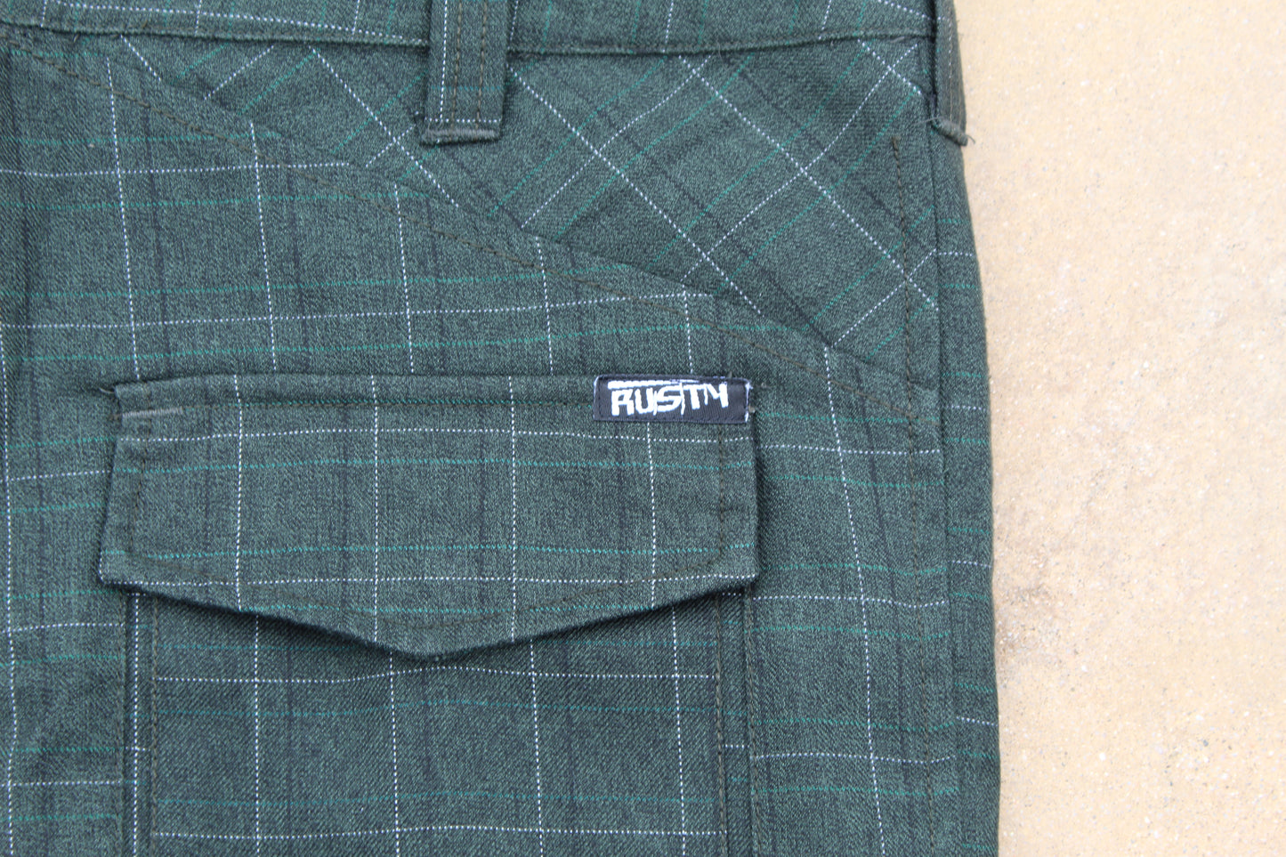 00s Vintage Rusty Embroidered Shorts