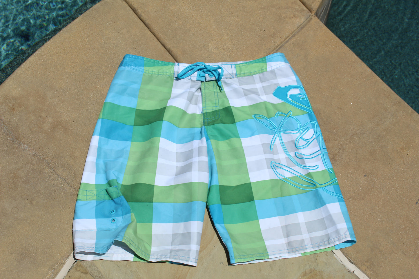 90s Vintage Roxy Embroidered Boardshorts with Finkey/Waxcomb