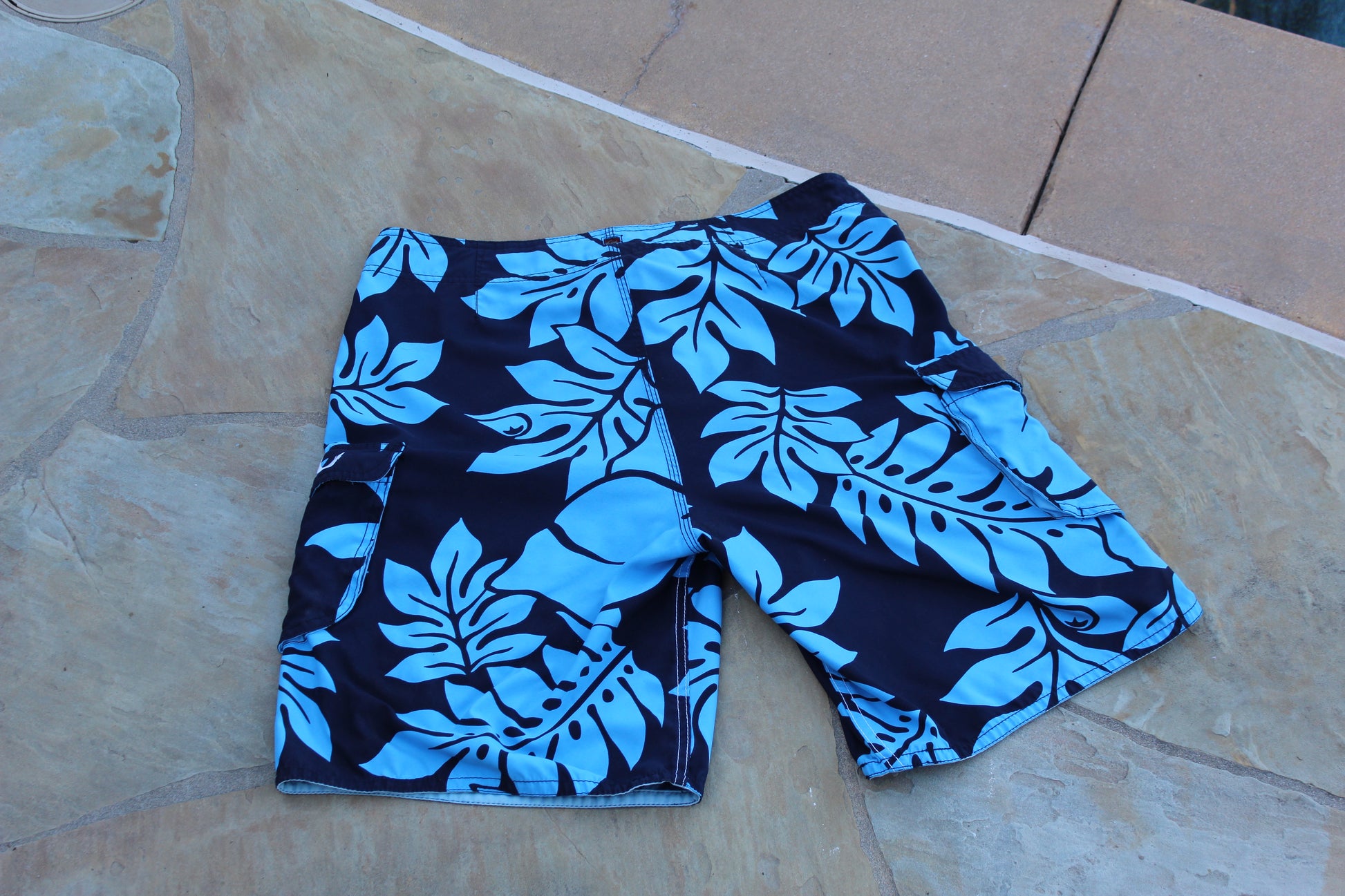 Y2K Floral Blue Quiksilver Boardshorts [w34"] - Revival Surfwear
