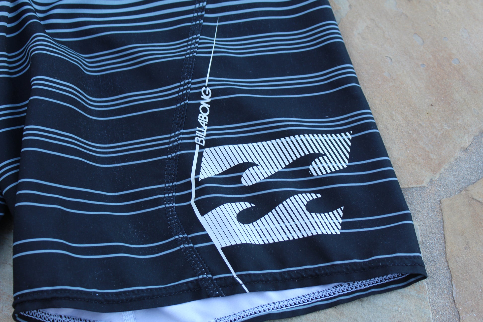 Y2K Striped Billabong Boardshorts [w36"] - Revival Surfwear