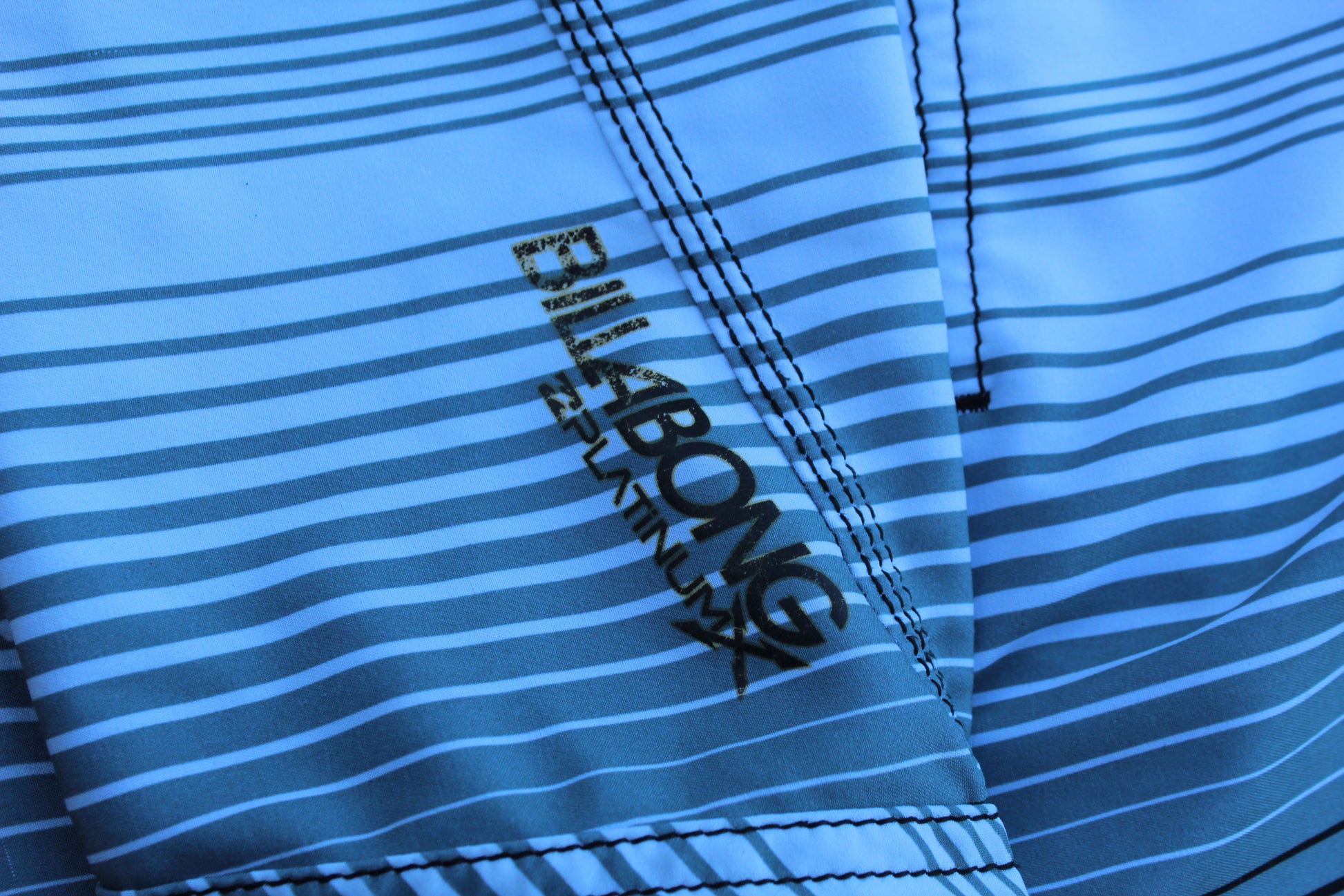 Y2K Striped Billabong Boardshorts [w36"] - Revival Surfwear