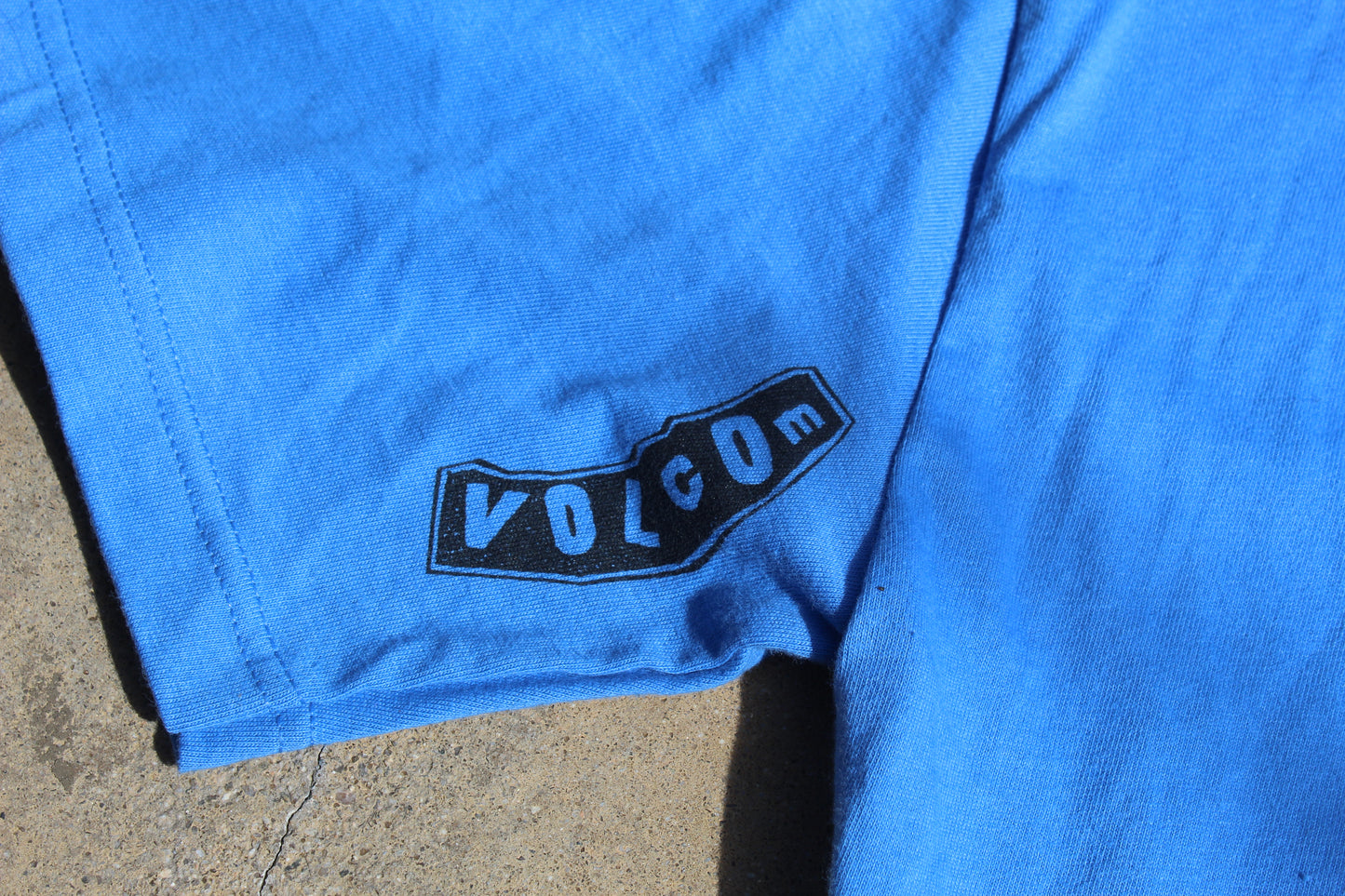 00s Vintage Volcom Front Hit Tee