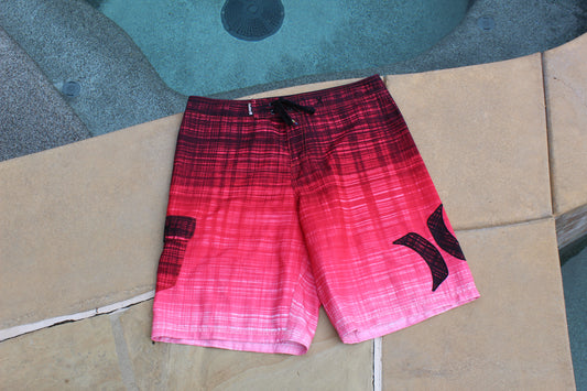 00s Vintage Hurley Big Logo Baggy Boardshorts