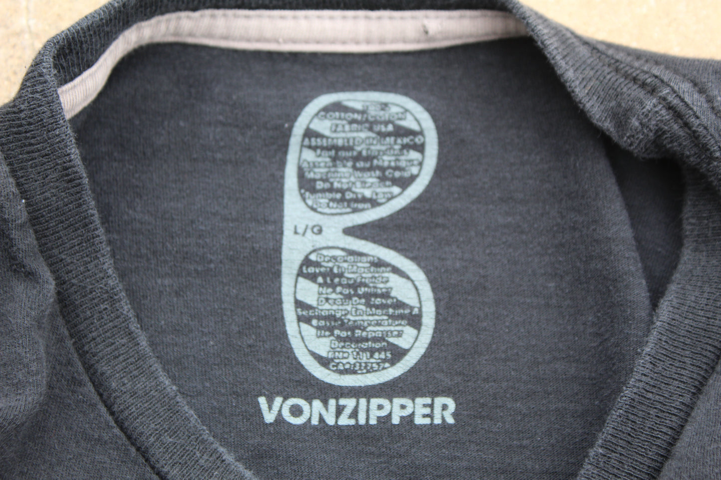 Y2K Vintage Vonzipper Tee