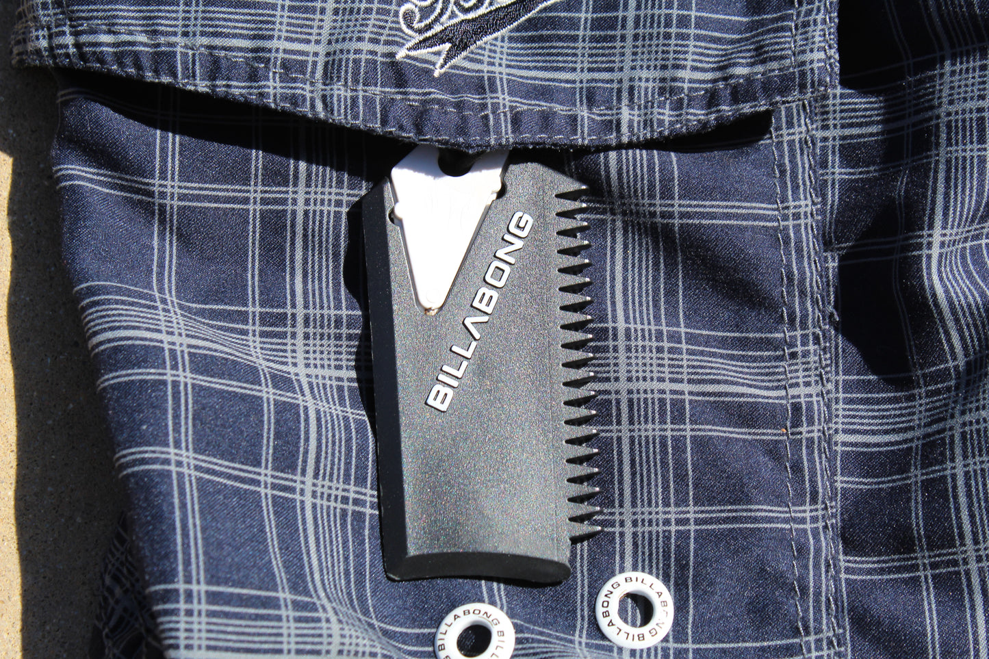 90s Vintage Billabong Plaid Boardshorts
