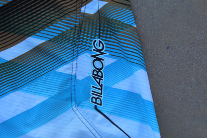 00s Vintage Billabong Platinum X Boardshorts