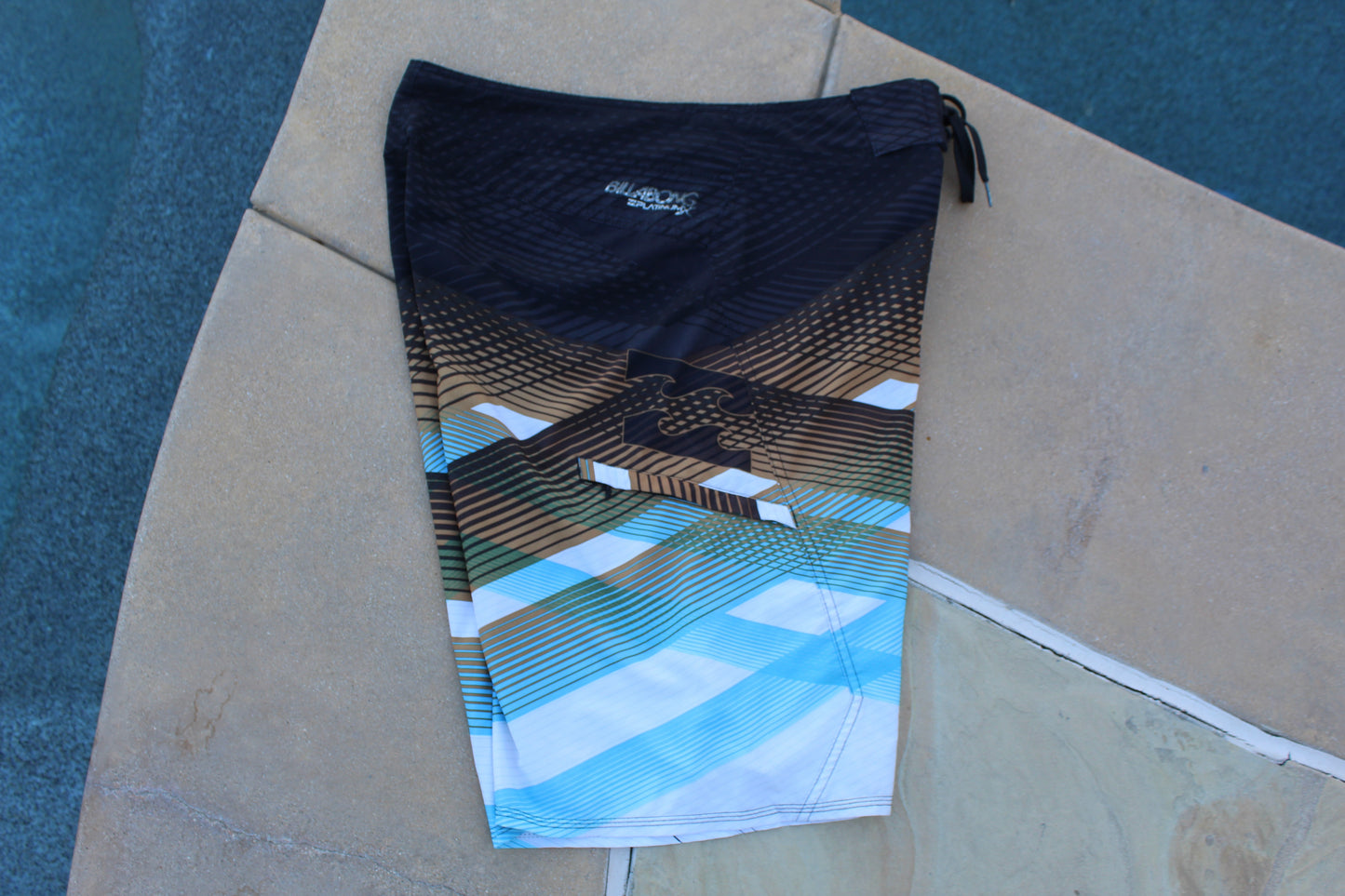 00s Vintage Billabong Platinum X Boardshorts