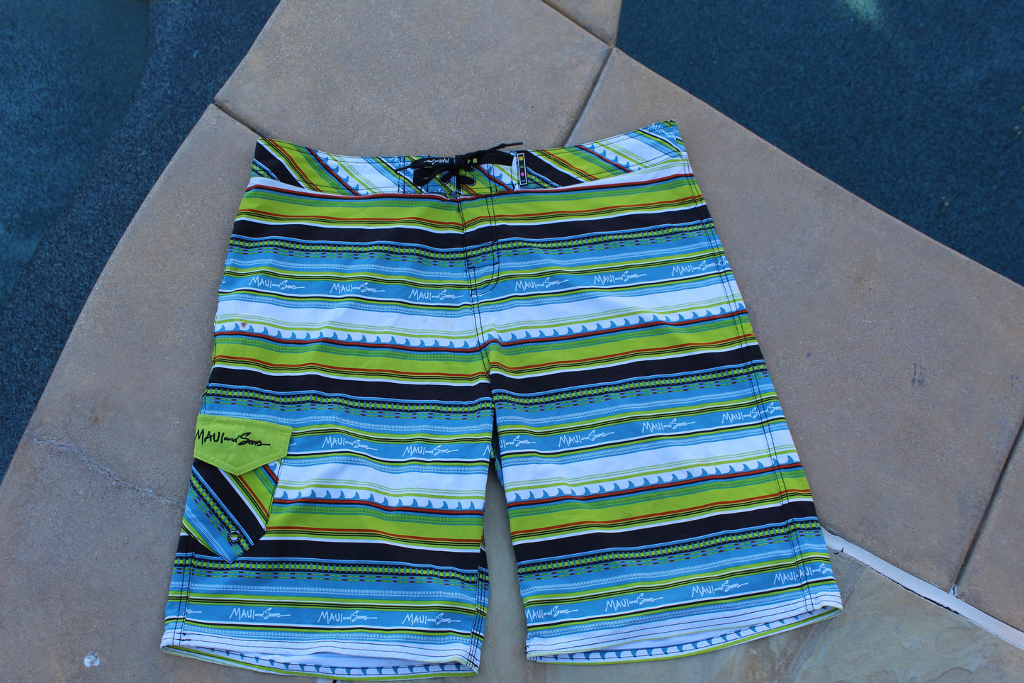 00s Rare Vintage Maui and Sons Baggy Boardshorts