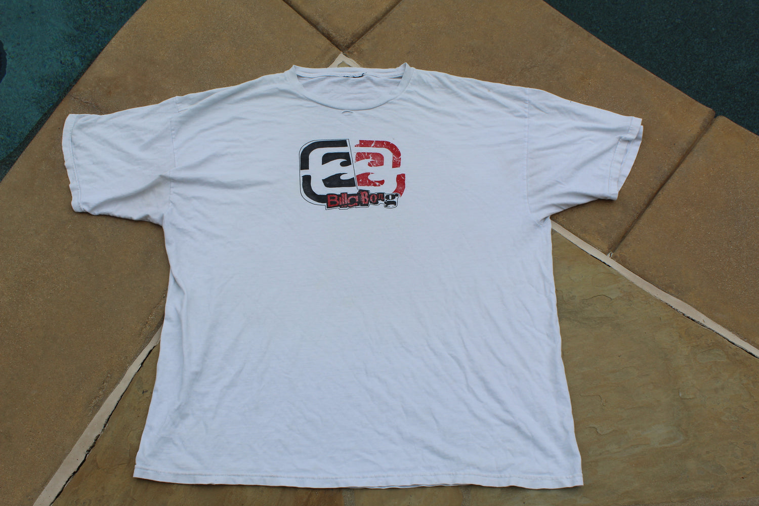 Y2K Vintage Billabong Graffiti Spellout Tee - Revival Surfwear