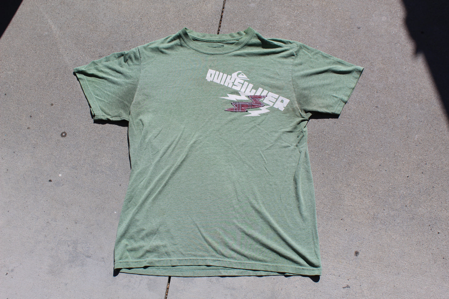 00s Quiksilver Patched Tee