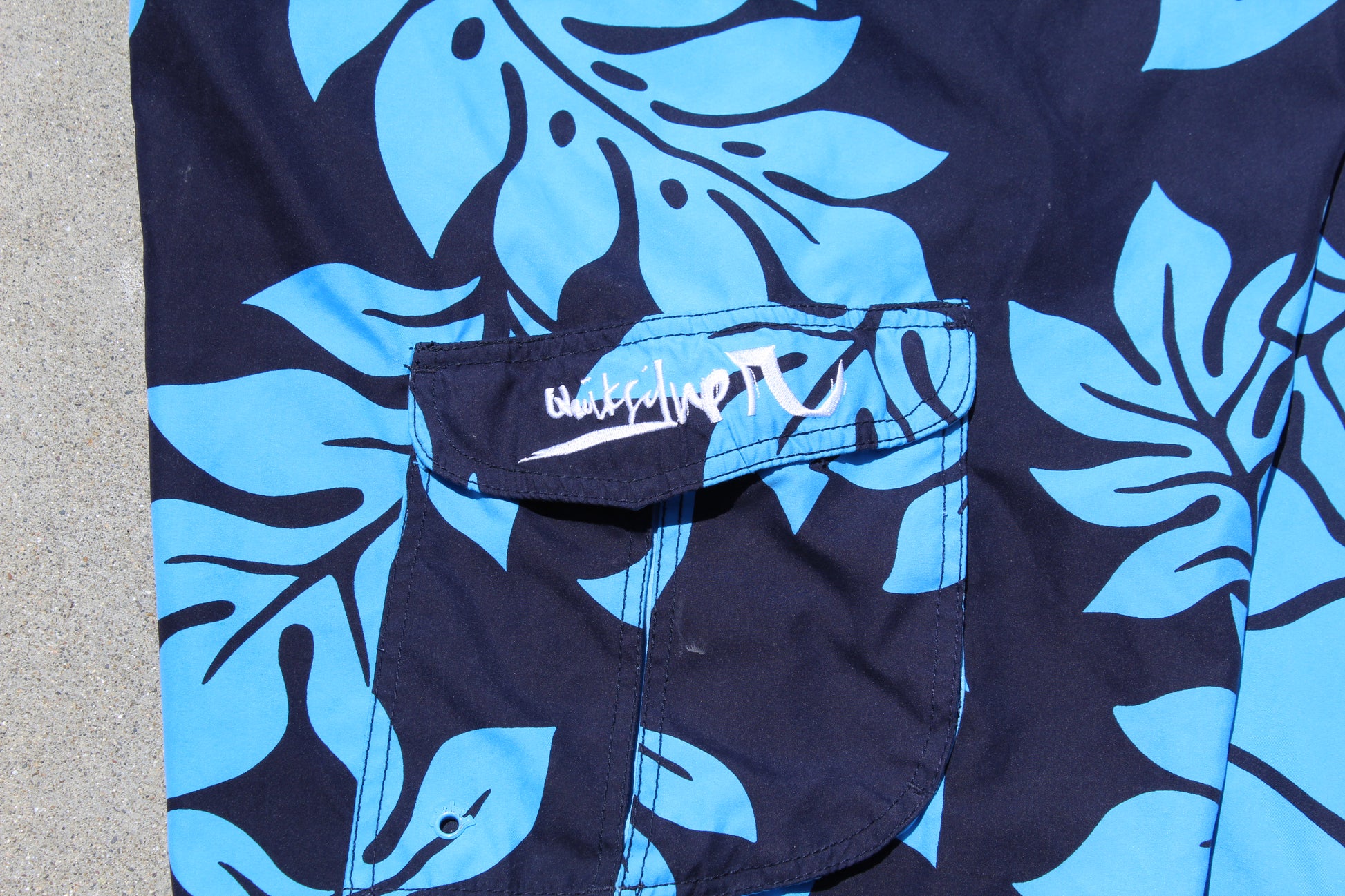 Y2K Quiksilver Floral Baggy Boardies (W35") - Revival Surfwear